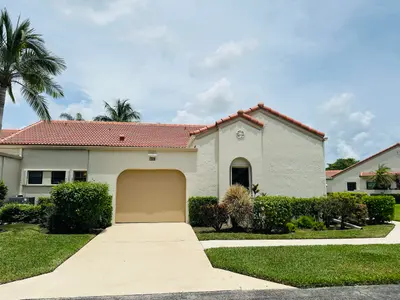 5851 PARKWALK Circle, Boynton Beach – Villa for sale