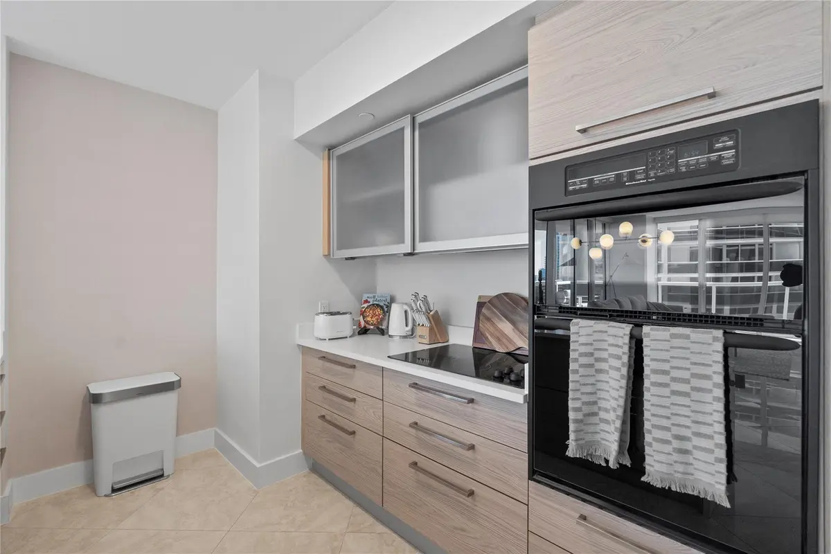 Photo 7 at 1830 S Ocean Drive 1006, Hallandale Beach