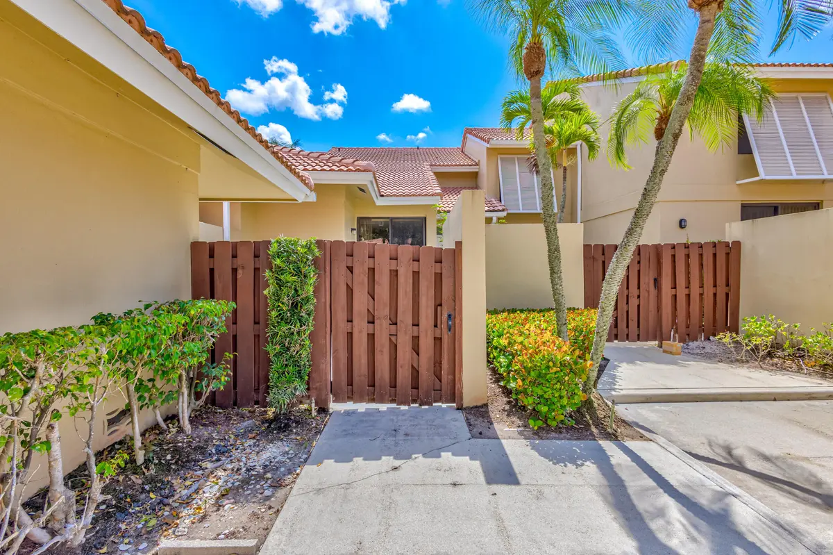 07_5d1a2272_3_4_5_6 at 227 OLD MEADOW Way, Palm Beach Gardens
