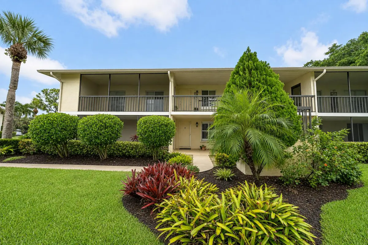 17 edit at 6519 Chasewood Drive C, Jupiter