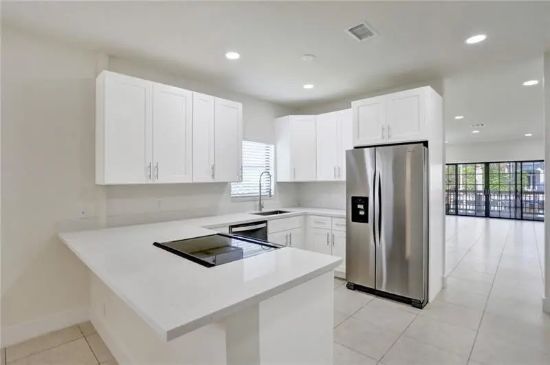 Photo 4 at 4300 S OCEAN Boulevard 1, Highland Beach