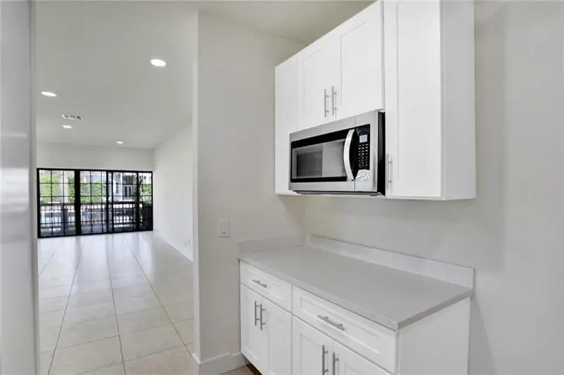 Photo 7 at 4300 S OCEAN Boulevard 1, Highland Beach