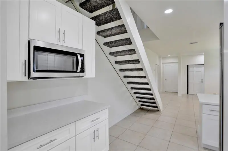 Photo 8 at 4300 S OCEAN Boulevard 1, Highland Beach