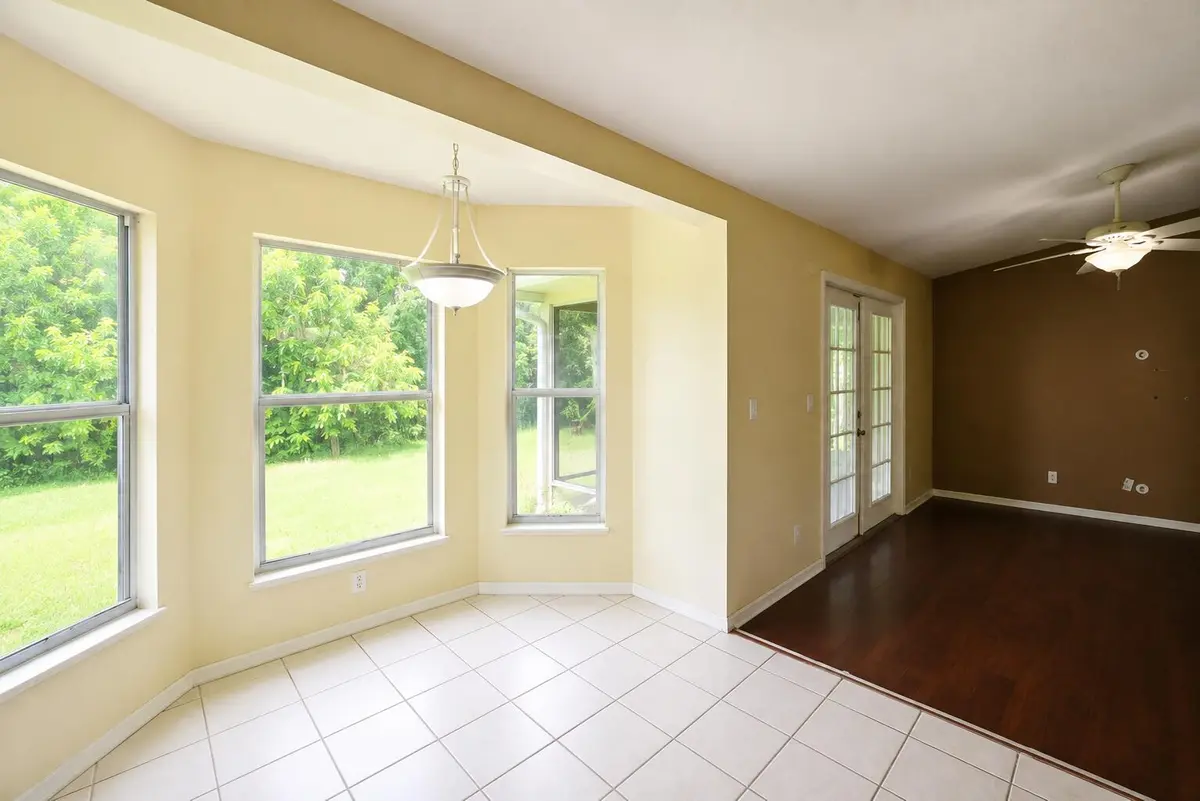 IMG_8593 at 491 SE STARFLOWER Avenue, Port St. Lucie
