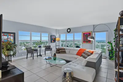 3550 Galt Ocean Drive 1707, Fort Lauderdale – Condominium for sale
