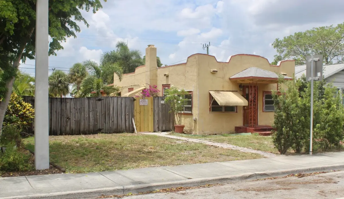 IMG_7087 at 519 N J Street 1, Lake Worth Beach