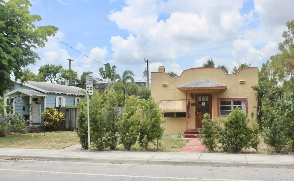 IMG_7094 at 519 N J Street 1, Lake Worth Beach