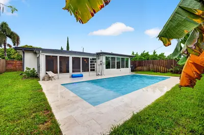 4670 NE 4TH Avenue, Oakland Park – sold