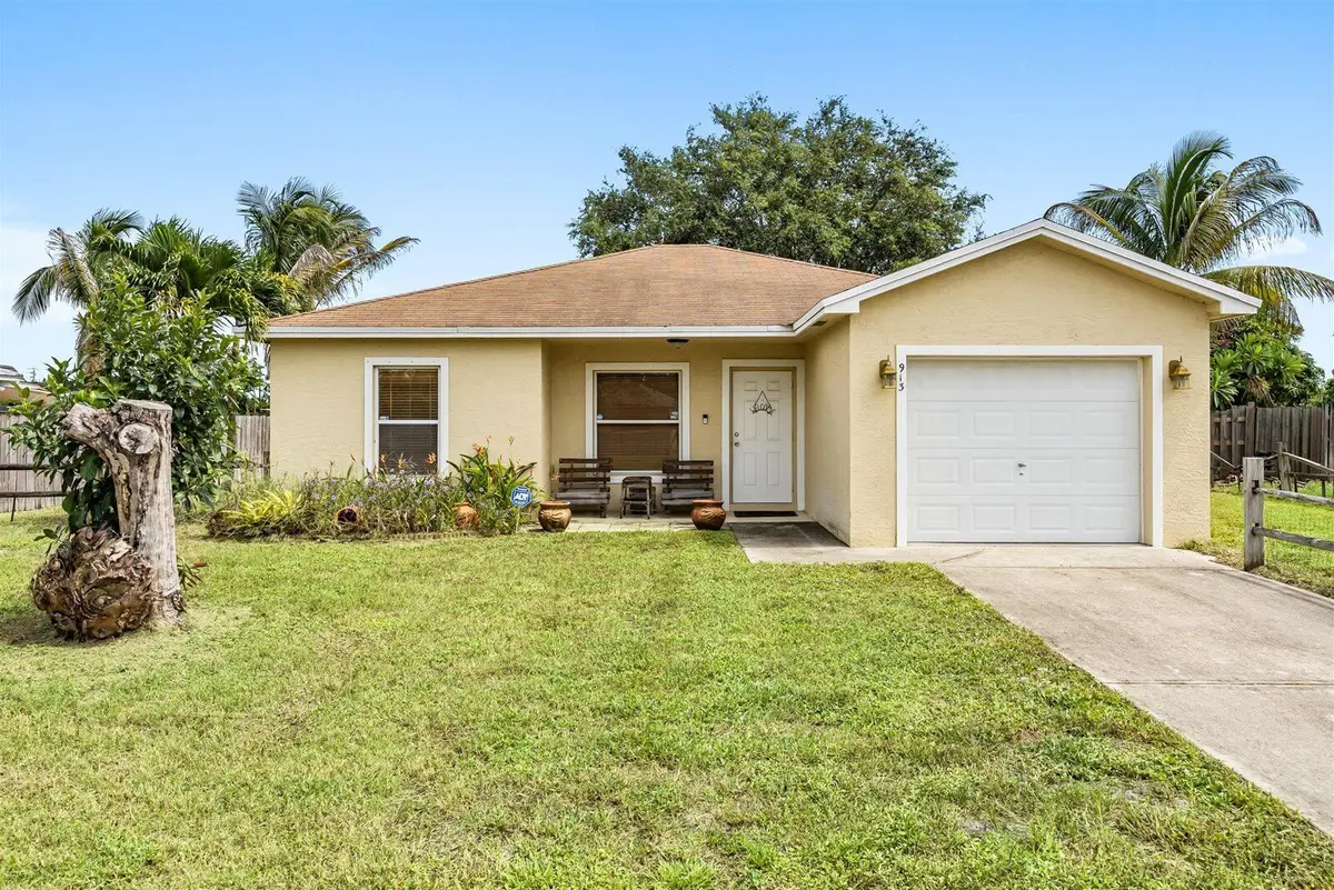 01-for in-23 at 913 SE FORREST PARK Drive, Stuart