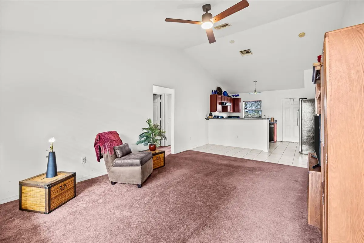 05-for in-1 at 913 SE FORREST PARK Drive, Stuart