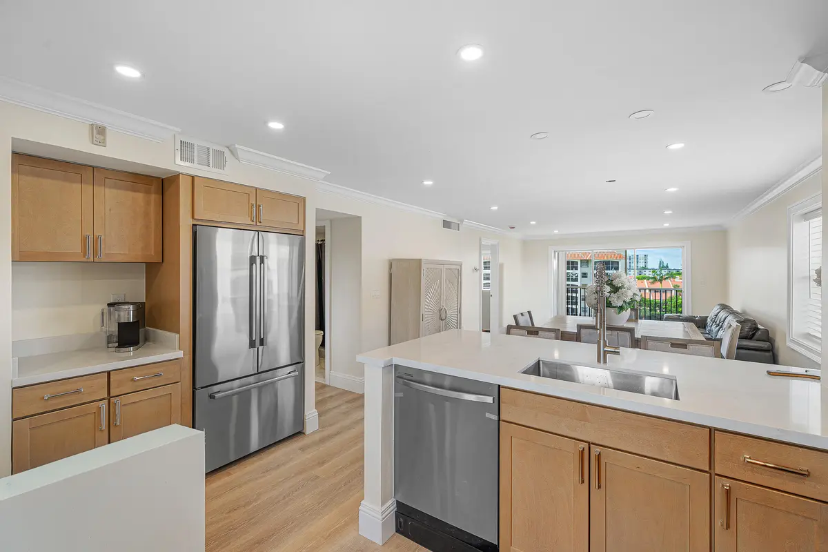 Kitchen at 2871 N Ocean Boulevard f425, Boca Raton