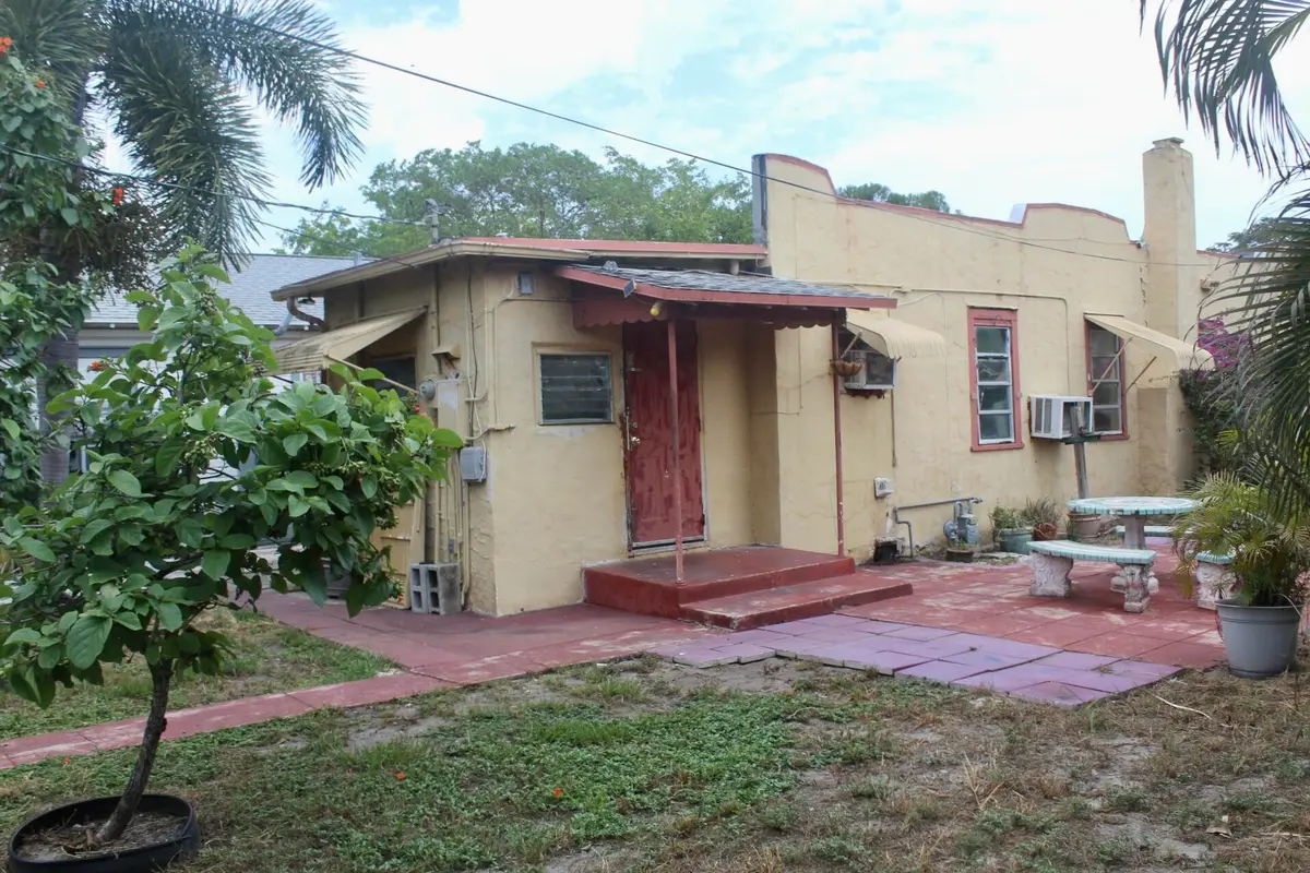 IMG_7111 at 519 N J Street, Lake Worth Beach