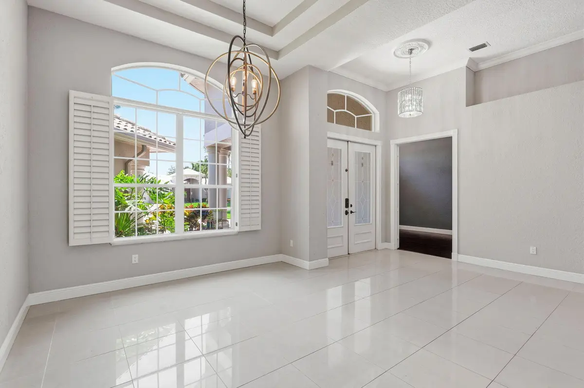 6-web-or-mls-0E2A2260 at 21653 Marigot Drive, Boca Raton