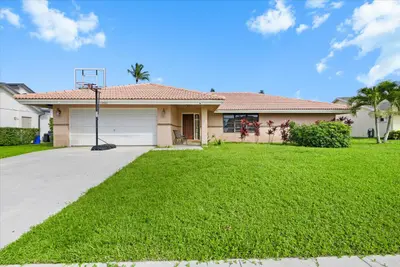 13482 Columbine Avenue, Wellington – Single Family Residence for rent