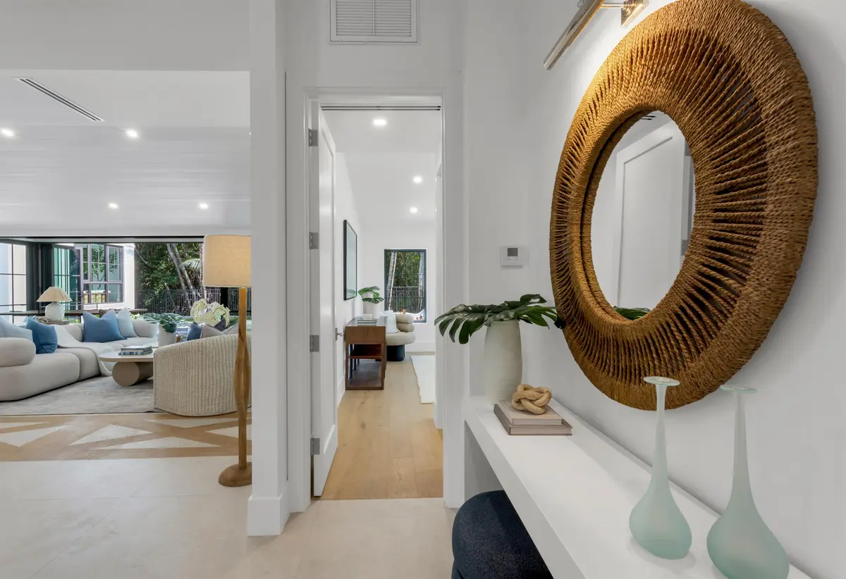 HALL_DETAIL at 1125 Harbor Drive, Delray Beach