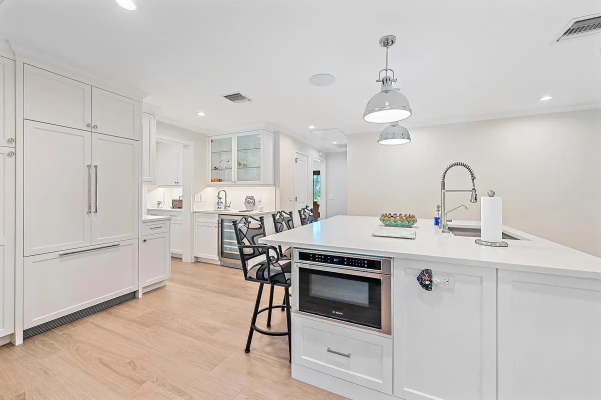 11785 Lake Shore Pl-8 at 11785 Lake Shore Place, North Palm Beach