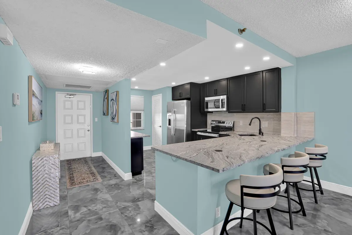 4015 W PALM AIRE_1 at 4015 W PALM AIRE Drive 704, Pompano Beach