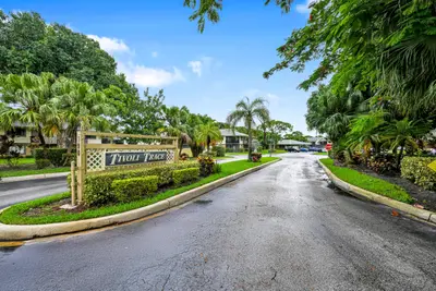 522 Trace Circle 102, Deerfield Beach – sold