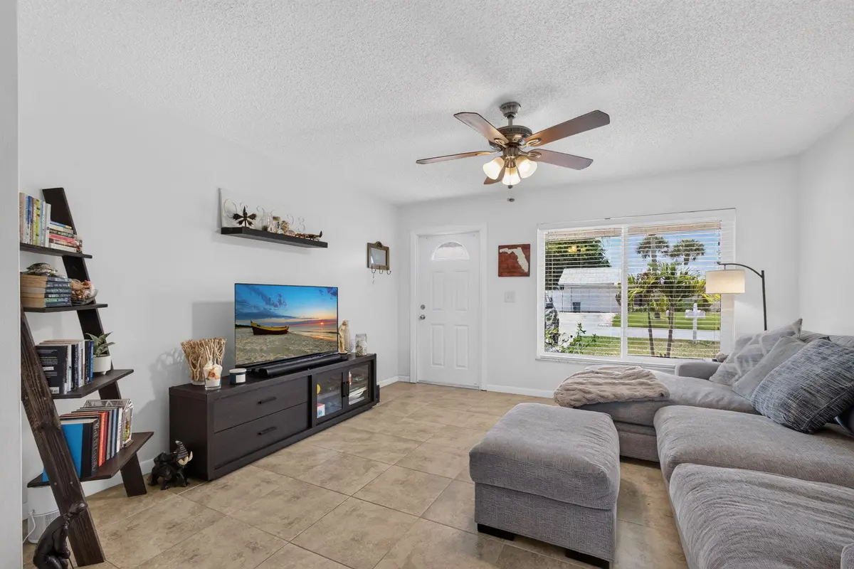 5-web-or-mls-5D1A3156 at 8717 SE SANDY Lane, Hobe Sound
