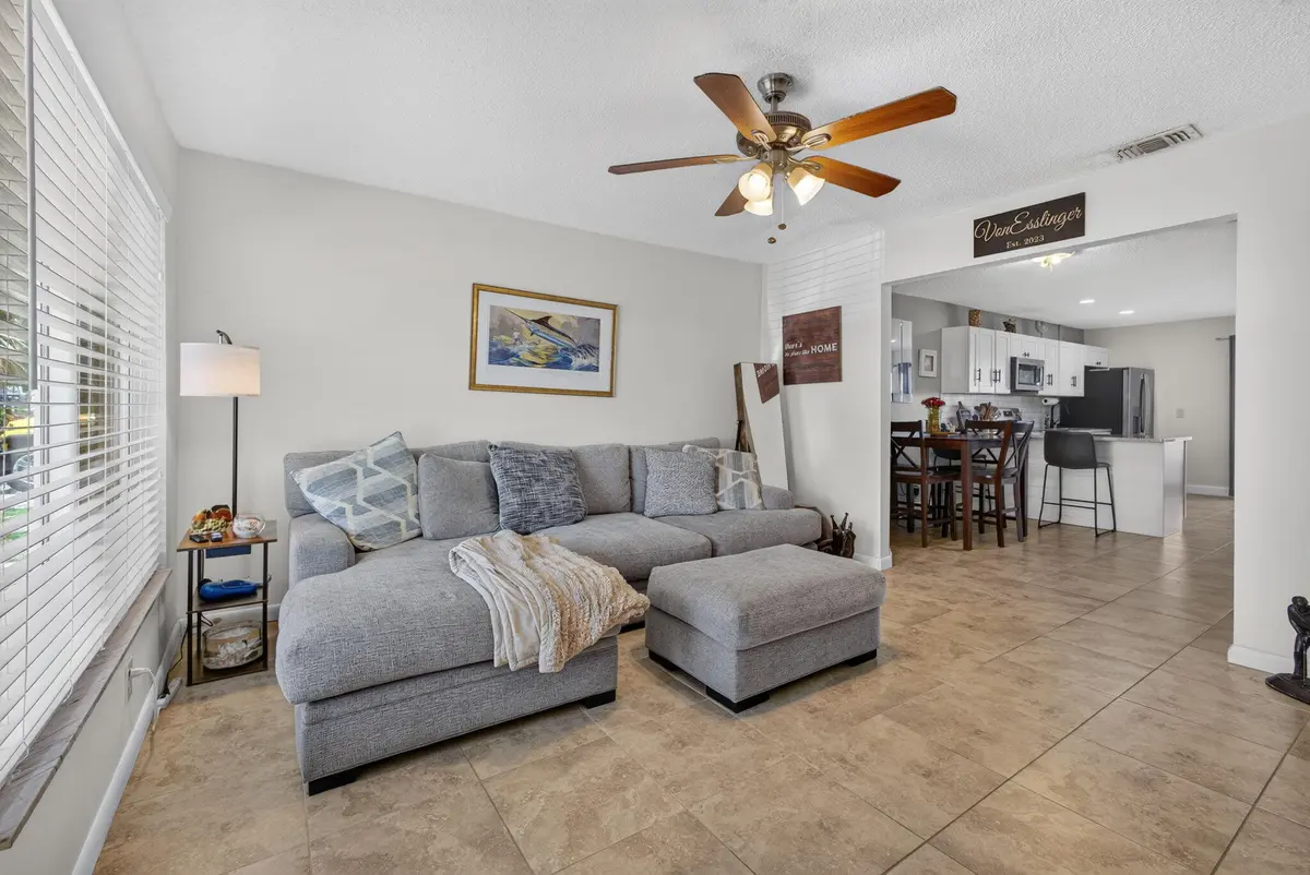 7-web-or-mls-5D1A3176 at 8717 SE SANDY Lane, Hobe Sound