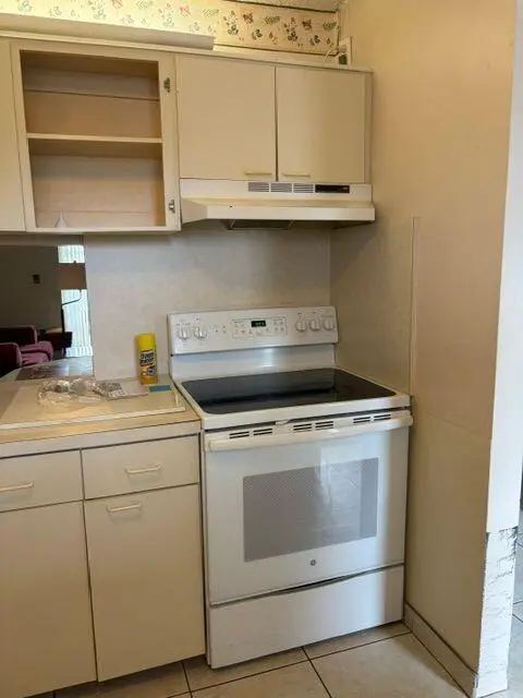 19-202-3 at 2566 S Garden Drive 202, Lake Worth
