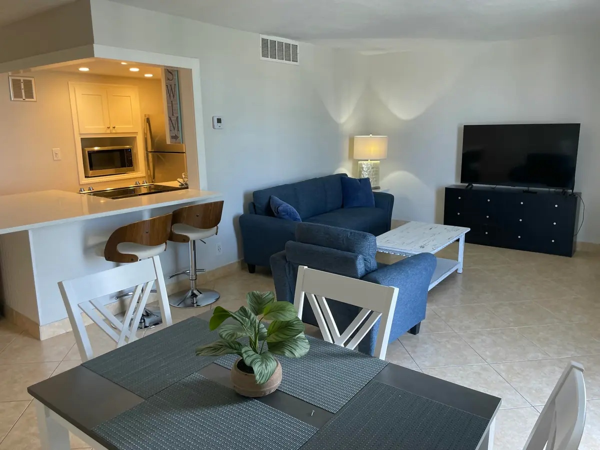 IMG_3330 at 1731 SE 15TH Street 206, Fort Lauderdale