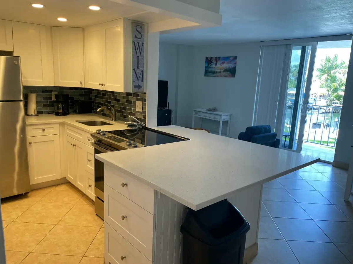 IMG_3331 at 1731 SE 15TH Street 206, Fort Lauderdale