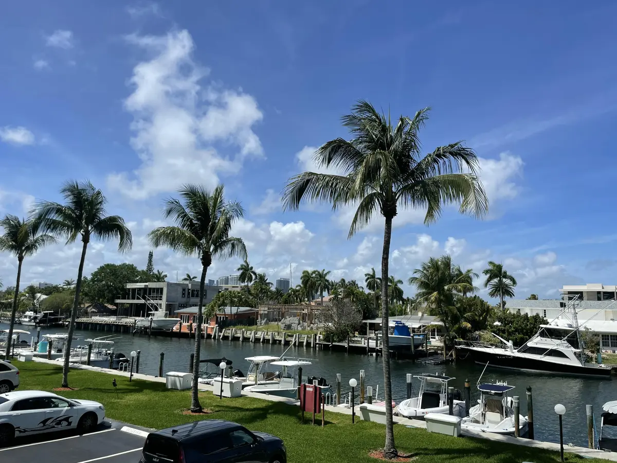 IMG_3332 at 1731 SE 15TH Street 206, Fort Lauderdale