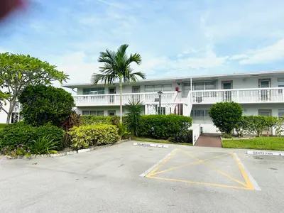 8 GRANTHAM D, Deerfield Beach – Condominium for sale