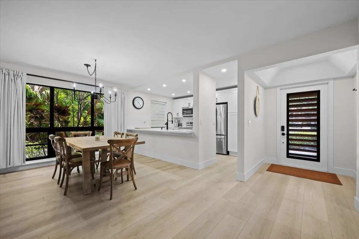 Separate Dining Area at 221 Brackenwood Terrace, Palm Beach Gardens