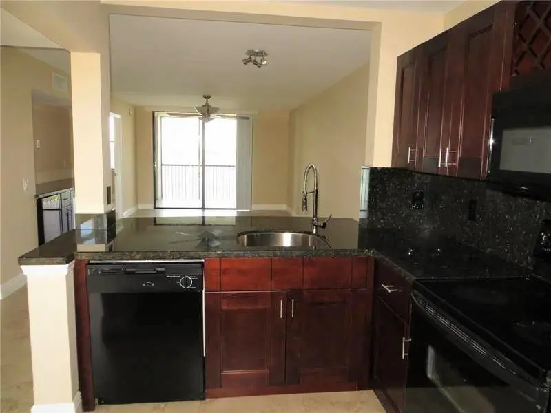 Photo 4 at 110 Lake Emerald Drive 409, Oakland Park