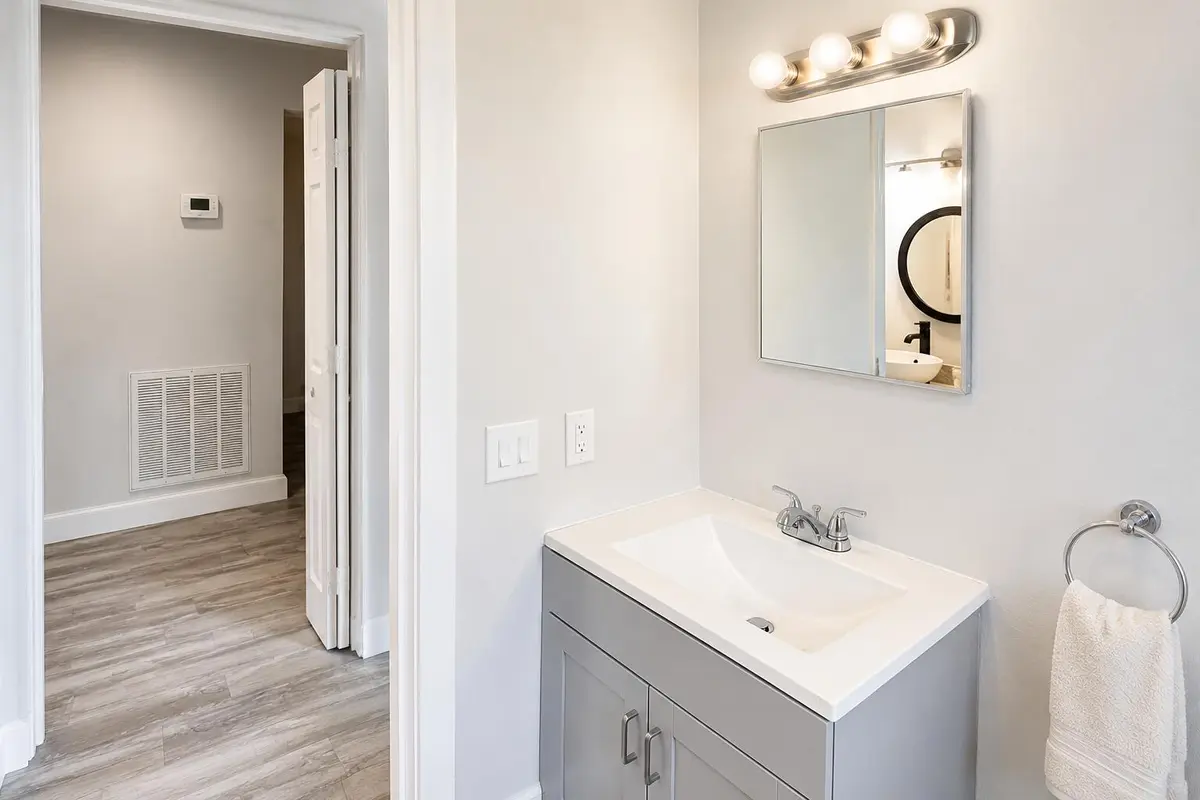 unit 8 room at 115 SW 1st Avenue 9, Boynton Beach