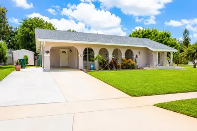 814 SE Corto Court, Port St. Lucie – Single Family Residence for sale