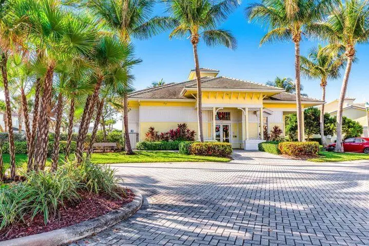 601 Mariner Bay Club House at 601 MARINER BAY Boulevard, Fort Pierce
