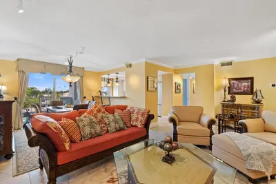 3210 SE 10th Street 4a, Pompano Beach – Condominium for sale