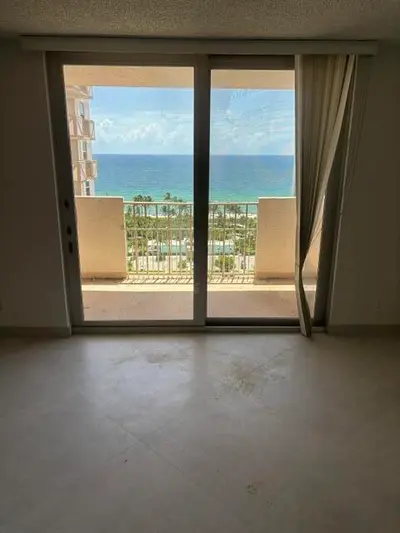 1865 S Ocean Drive 17 N, Hallandale Beach – Condominium for sale