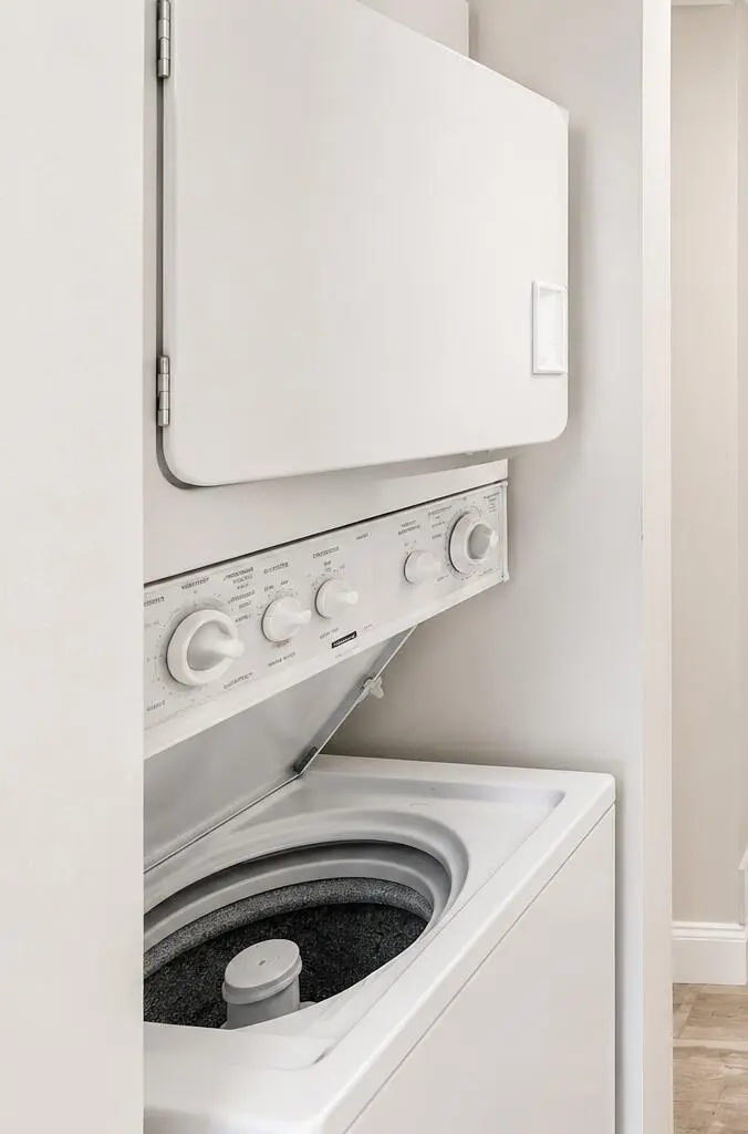 unit 8 washer and dryer at 115 SW 1st Avenue 9, Boynton Beach
