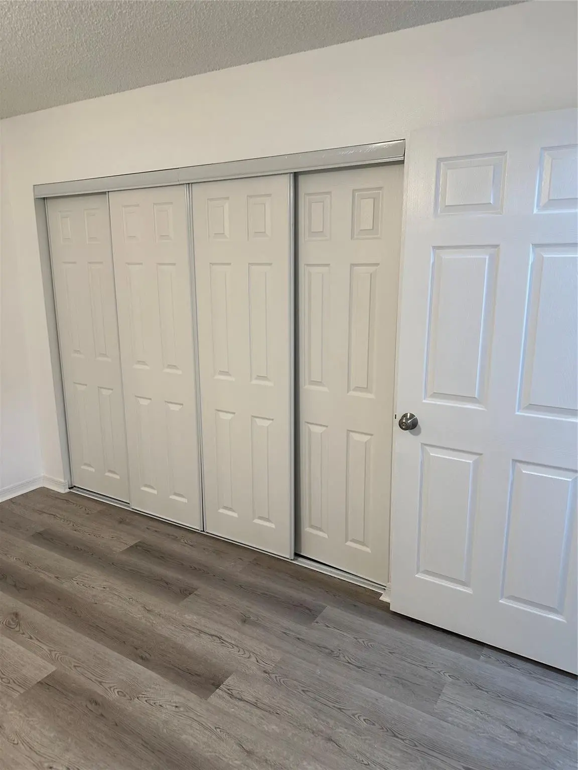 Photo 3 at 2825 Stoneway Lane 2825, Fort Pierce