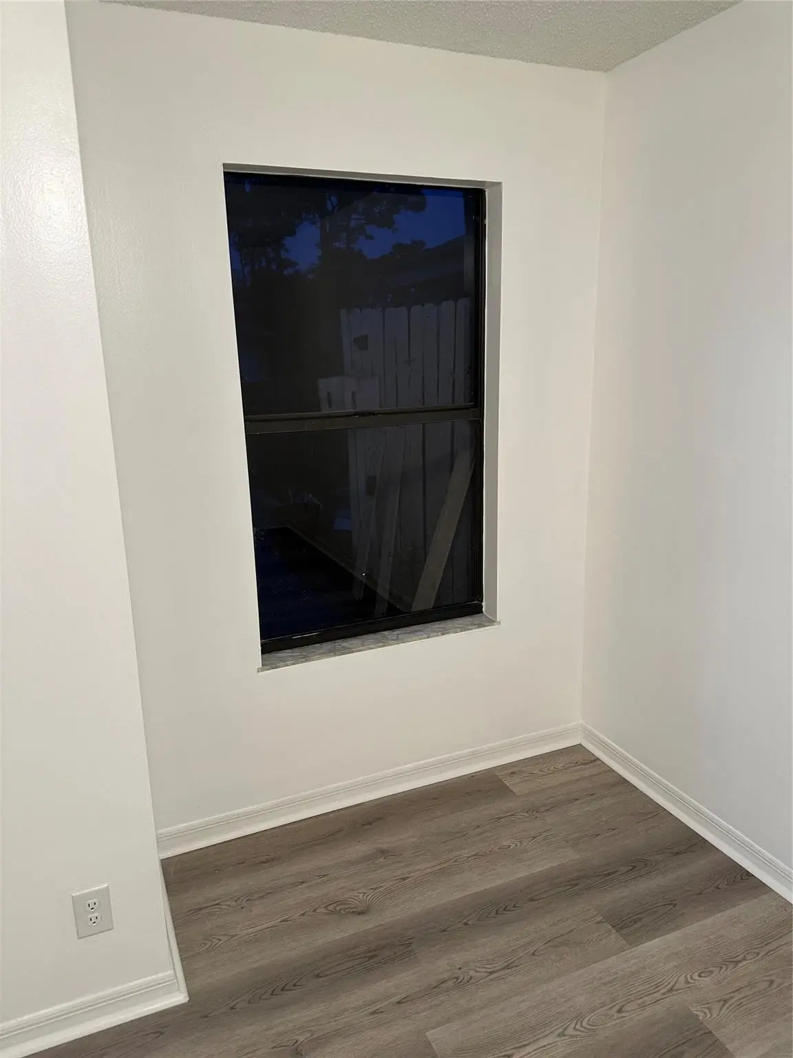 Photo 6 at 2825 Stoneway Lane 2825, Fort Pierce
