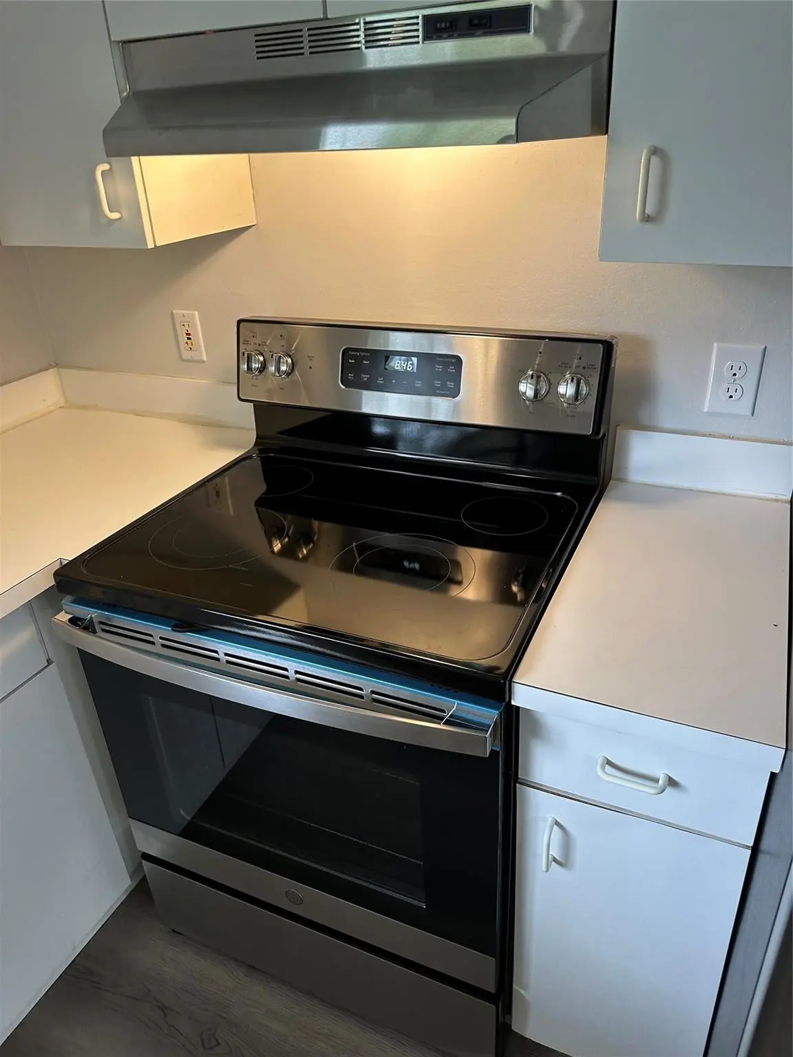 Photo 7 at 2825 Stoneway Lane 2825, Fort Pierce