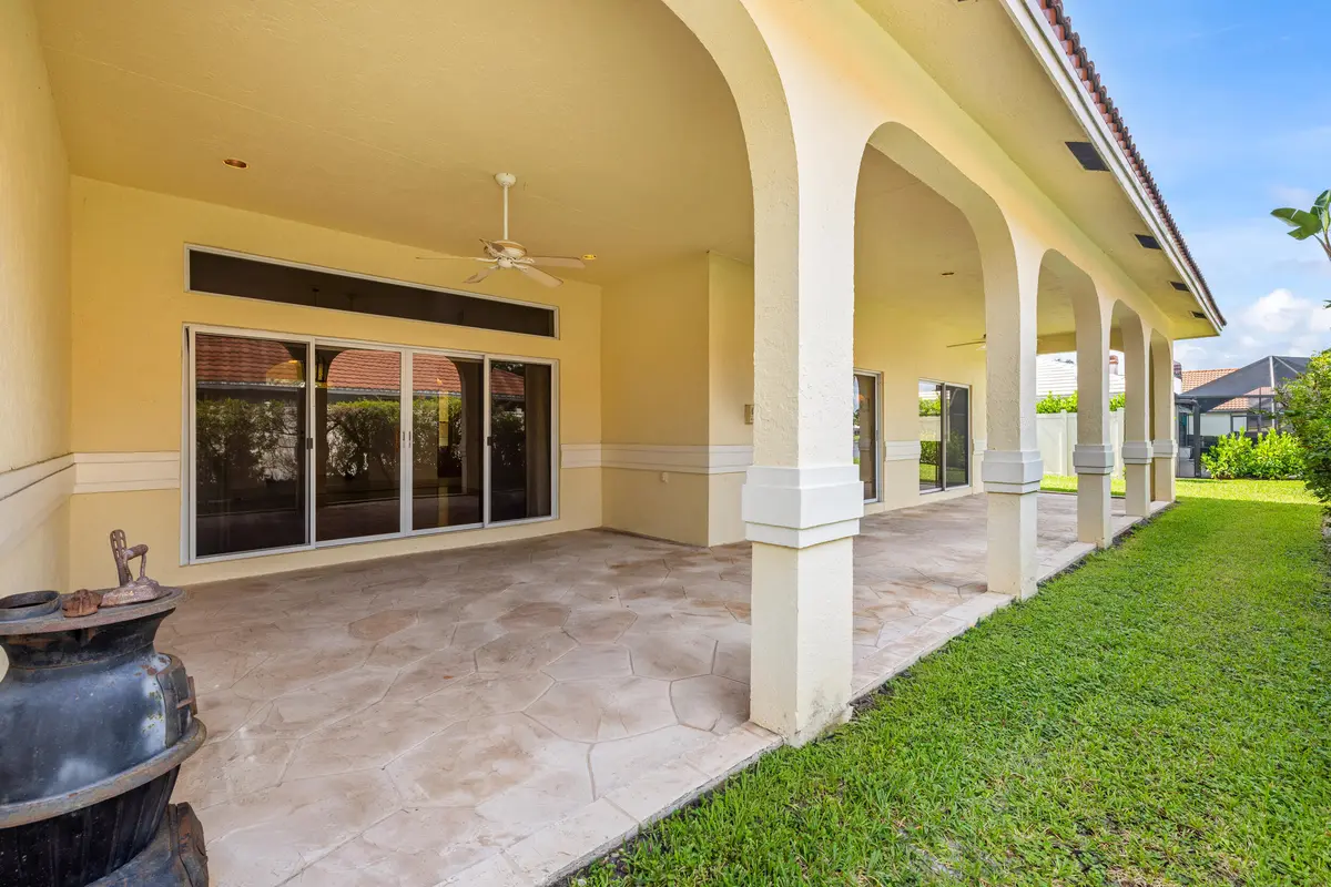 Covered Patio at 18951 Painted Leaf Court, Jupiter
