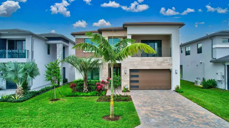 1-8612 SWINLEY FOREST WAY at 8612 SWINLEY FOREST Way, Boca Raton
