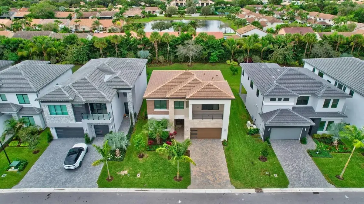 30-8612 SWINLEY FOREST WAY at 8612 SWINLEY FOREST Way, Boca Raton