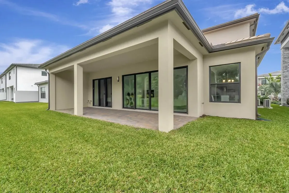 28-8612 SWINLEY FOREST WAY at 8612 SWINLEY FOREST Way, Boca Raton