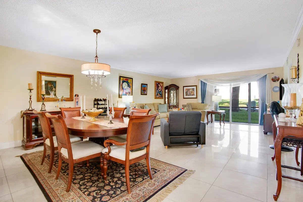 211 S Hollybrook Drive 107, Pembroke Pines, FL – photo 7