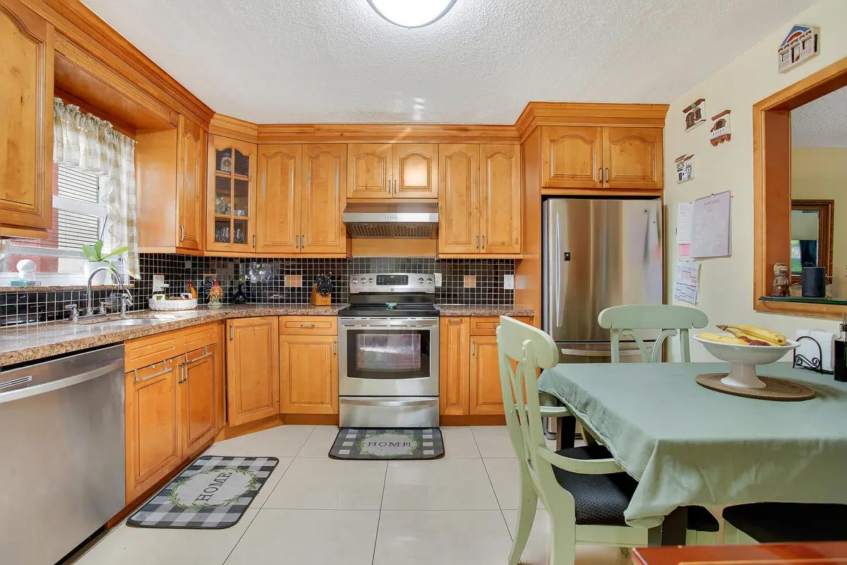 211 S Hollybrook Drive 107, Pembroke Pines, FL – photo 1