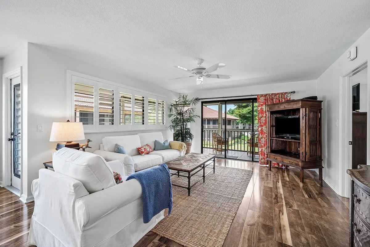 013-523BrackenwoodPlace-PalmBeachGardens at 523 BRACKENWOOD Place, Palm Beach Gardens