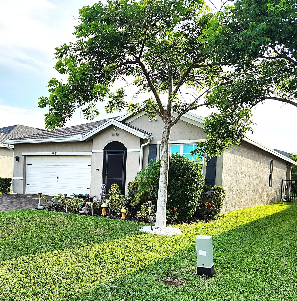 Front 1 at 2841 NE BREEZEWAY Circle, Jensen Beach
