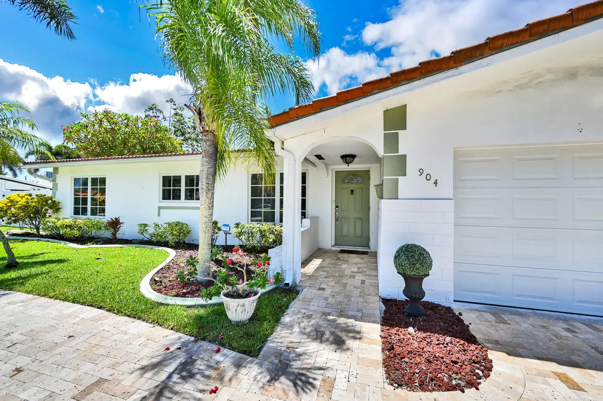 06_Image_6_mls at 904 SE 12th Street, Deerfield Beach
