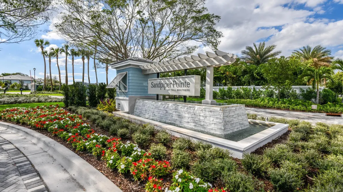 Photo 1 at 558 Sanderling Circle, Deerfield Beach